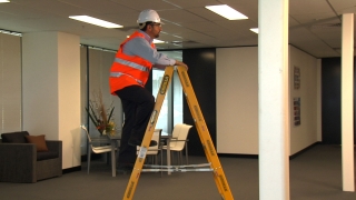 Aus/The Safe Use of Ladders Aus